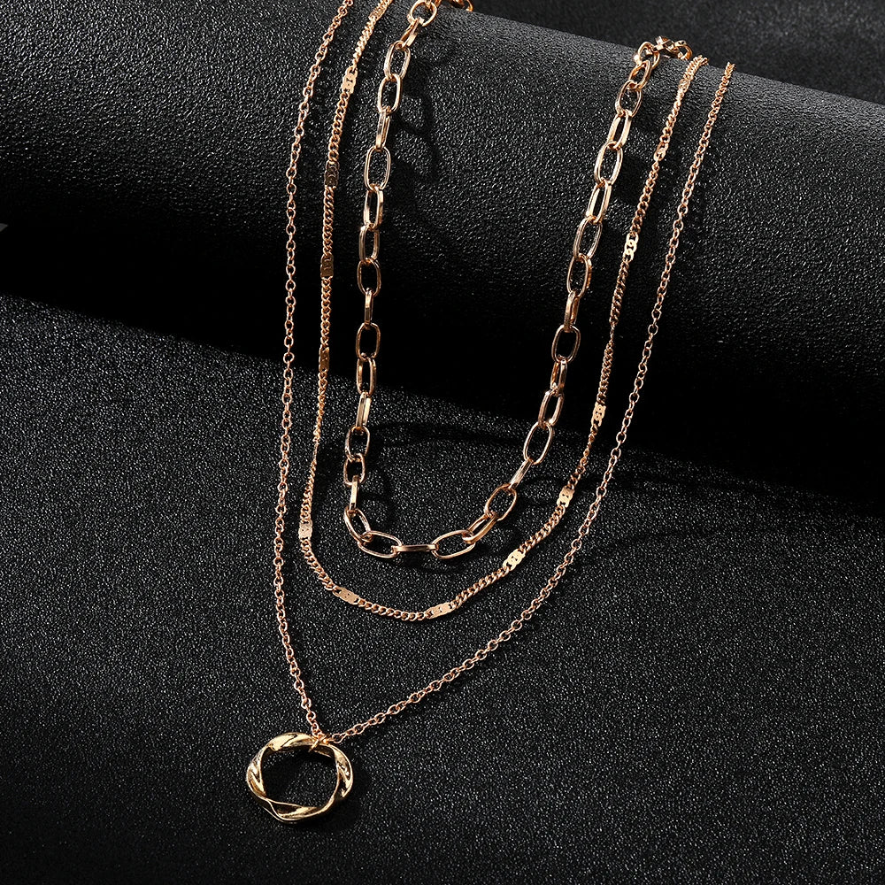 GoldenAura – Layered Circle Necklace
