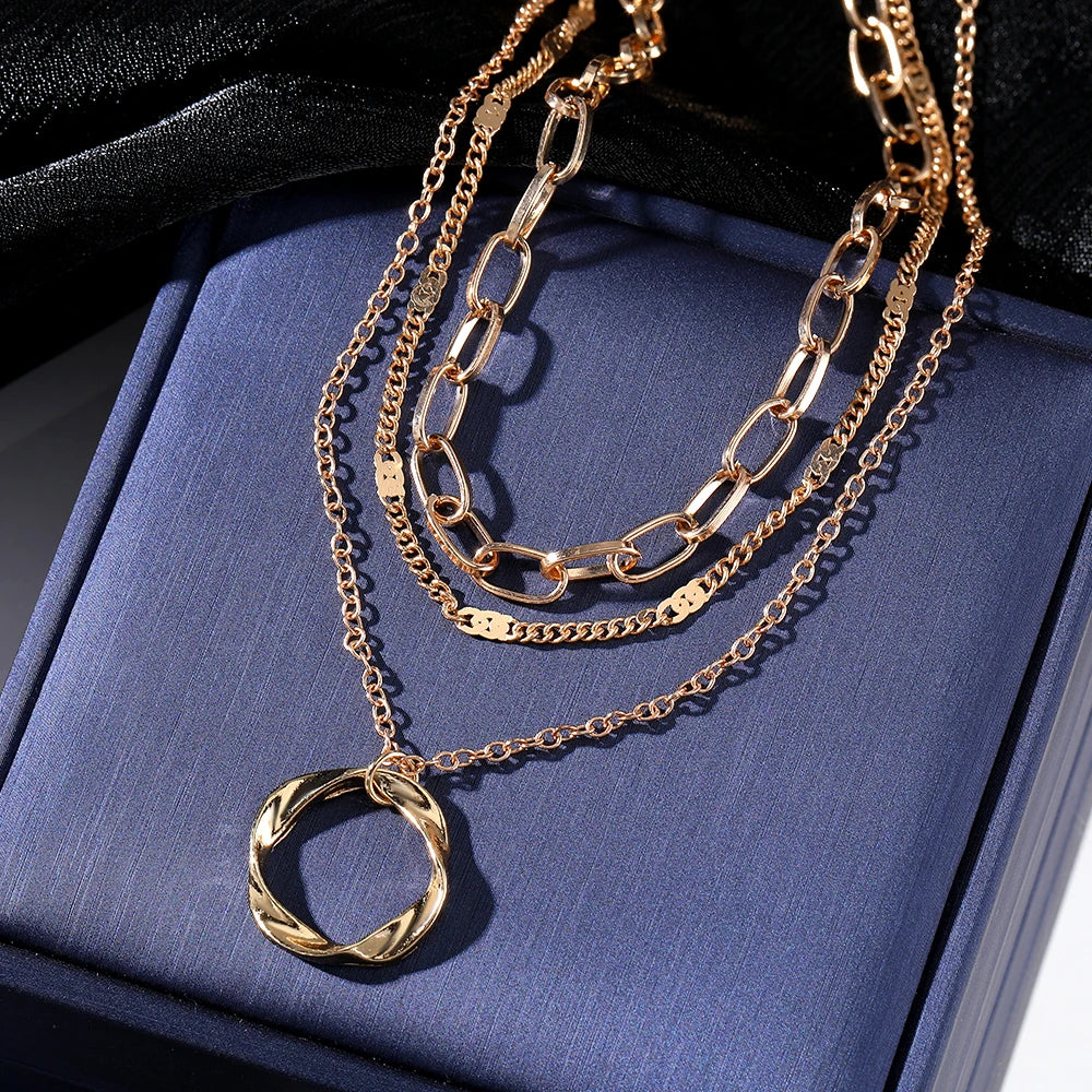 GoldenAura – Layered Circle Necklace