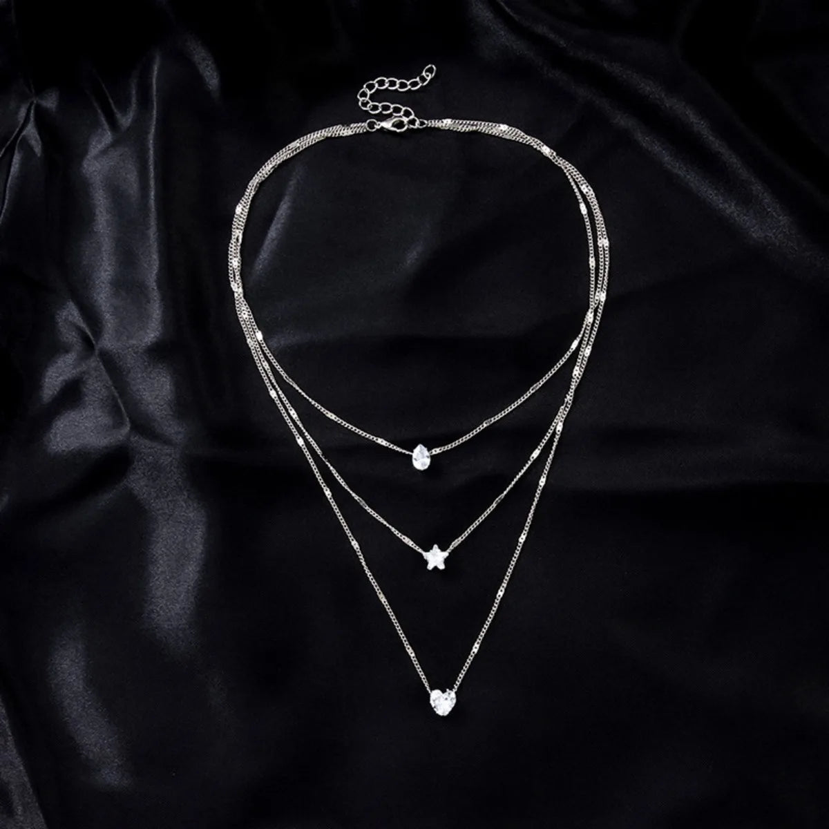 Glam Star & Heart Collarbone Necklace