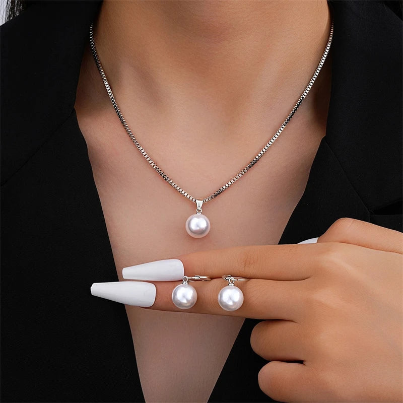 Golden Pearl Elegance Jewelry Set