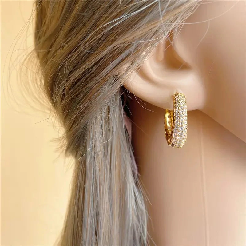LuxeLoop – Hollow Gold Hoop Earrings
