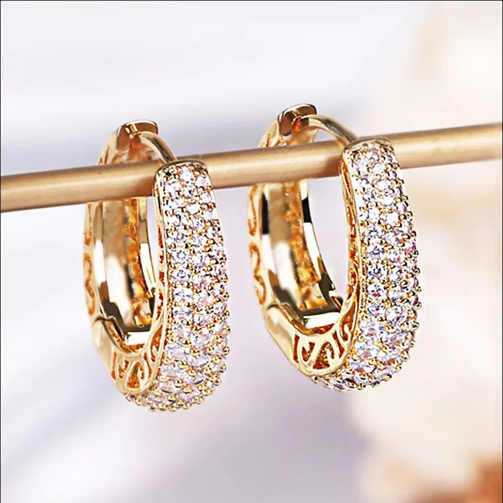 LuxeLoop – Hollow Gold Hoop Earrings