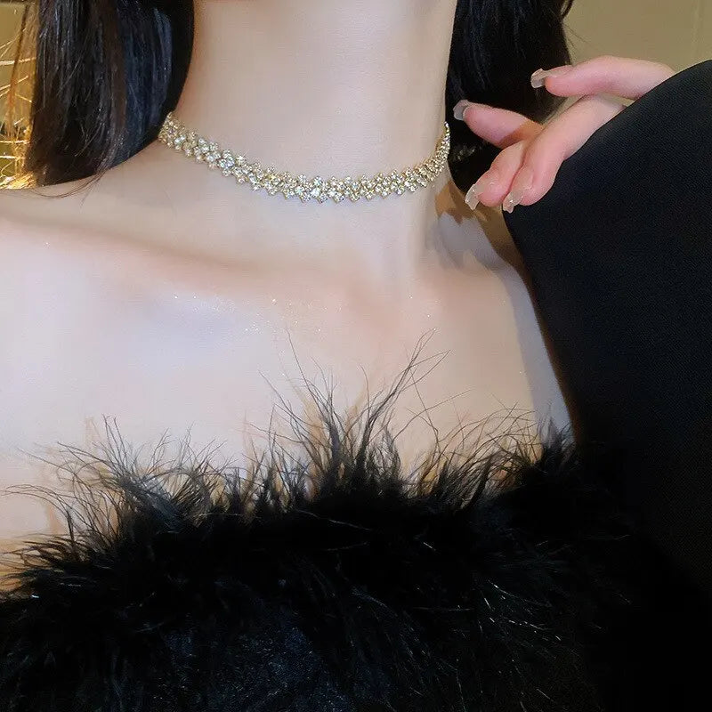 Luxe Gleam – Rhinestone Choker Necklace