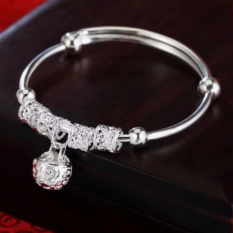 Celeste Sound – Elegant Silver Bracelet