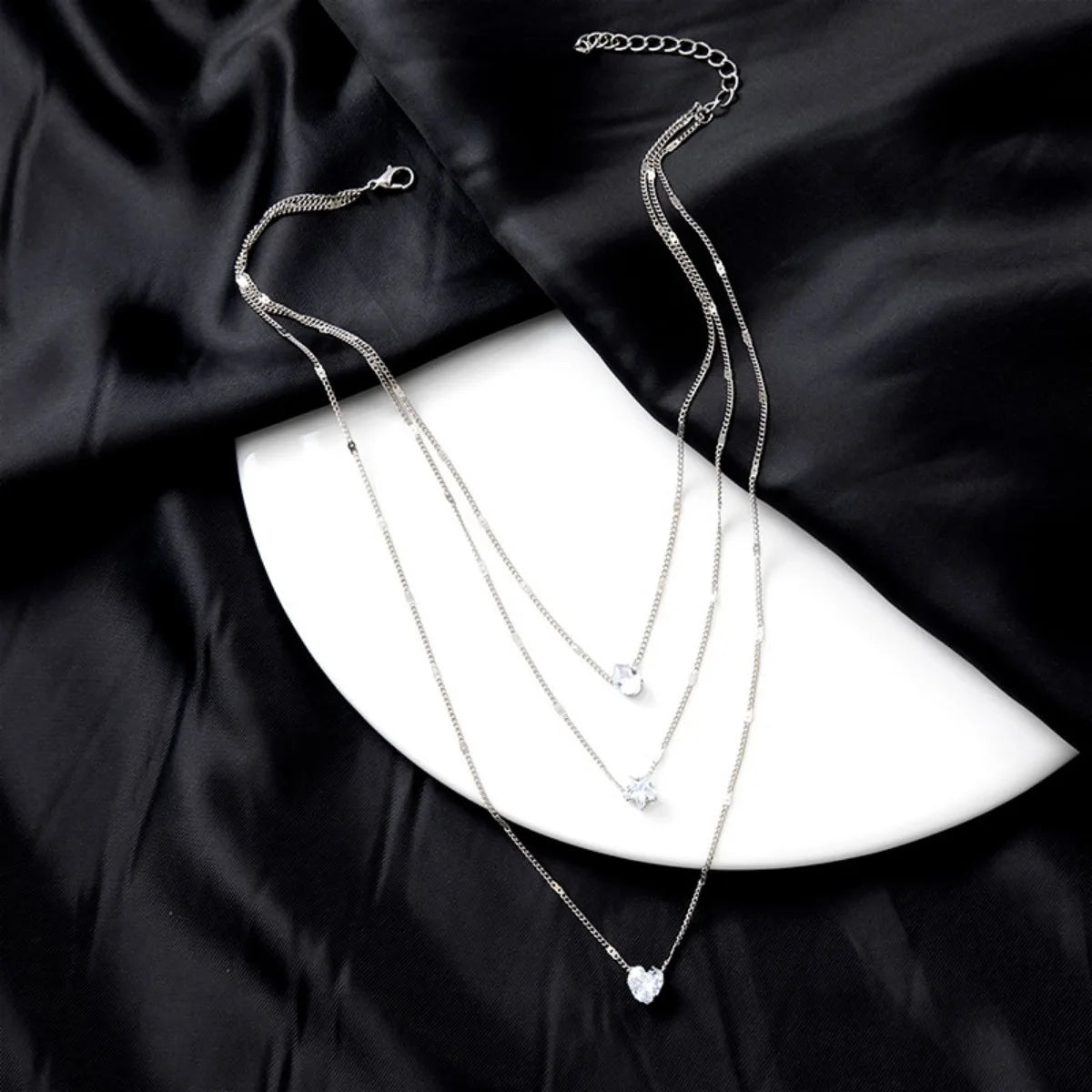 Glam Star & Heart Collarbone Necklace