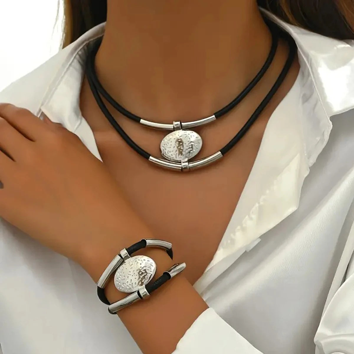 Eterna Link – Double Layer Necklace & Bracelet
