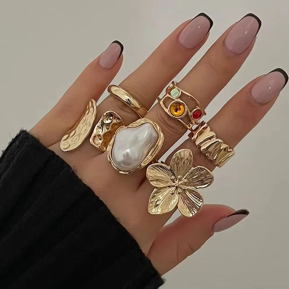 Opal Bloom – Chic Metal Flower Ring