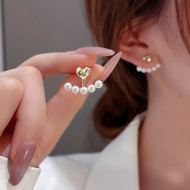 Sweetheart Glow – Pearl Stud Earrings
